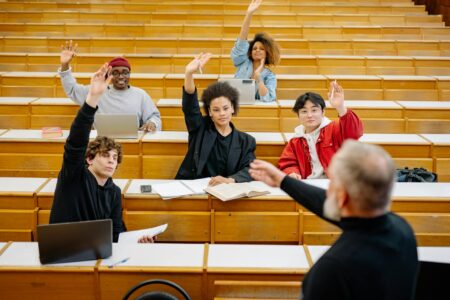 Ensino jurídico na quarentena (IV): motivos para a volta às aulas presenciais. Marina Feferbaum, Conjur