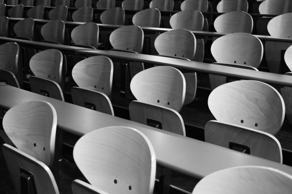 Como evitar salas vazias e professores desmotivados. Marina Feferbaum, Revista Ensino Superior